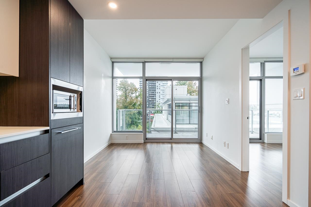 Family Room Photo of 405 1888 Gilmore Avenue, Burnaby, BC