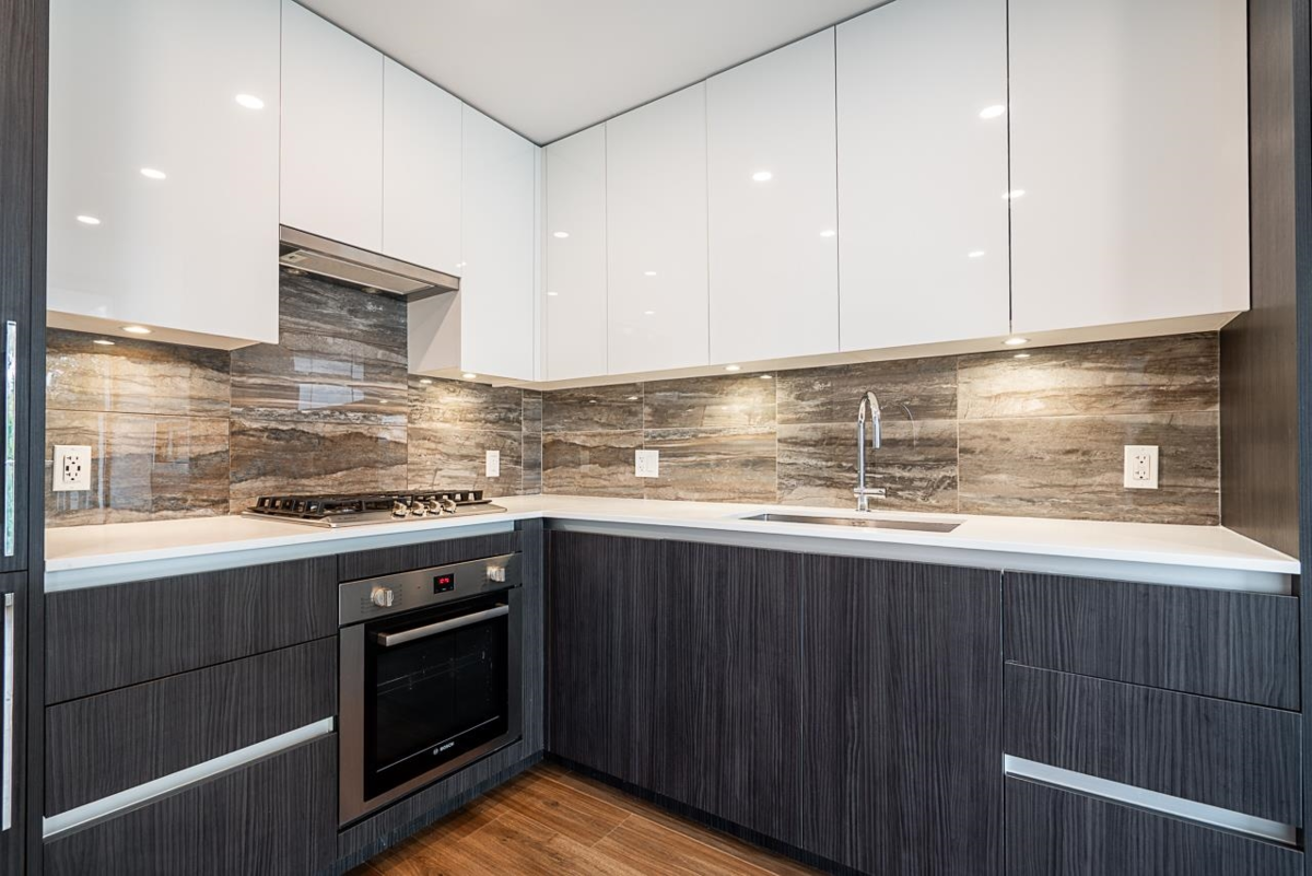 Kitchen Island Photo of 405 1888 Gilmore Avenue, Burnaby, BC