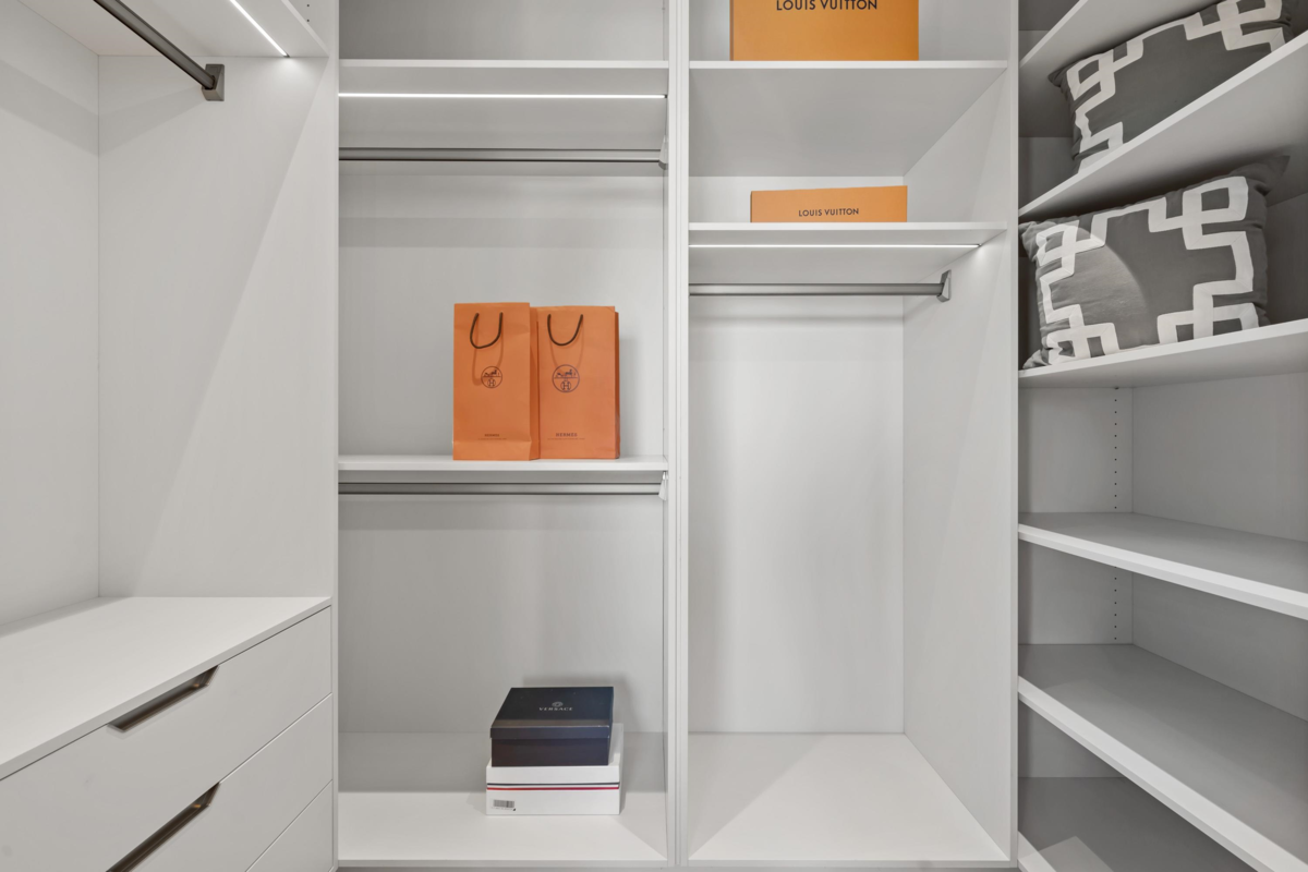 Primary Bathroom Photo of 3581 W 19th Avenue, Vancouver, BC