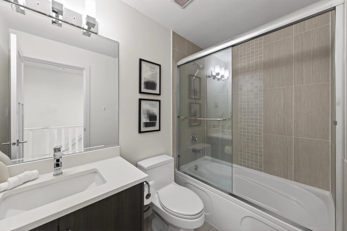 Entry Foyer Photo of 4 9680 Alexandra Road, Richmond, BC