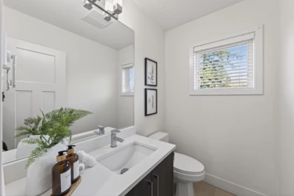 Mudroom Photo of 4 9680 Alexandra Road, Richmond, BC