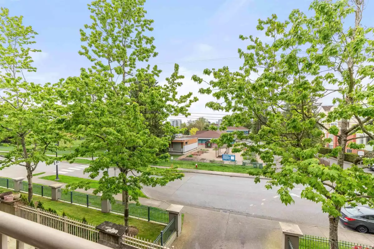 Bedroom 3 Photo of 216 8220 Jones Road, Richmond, BC