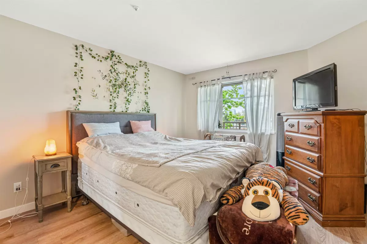 Kitchen Island Photo of 216 8220 Jones Road, Richmond, BC