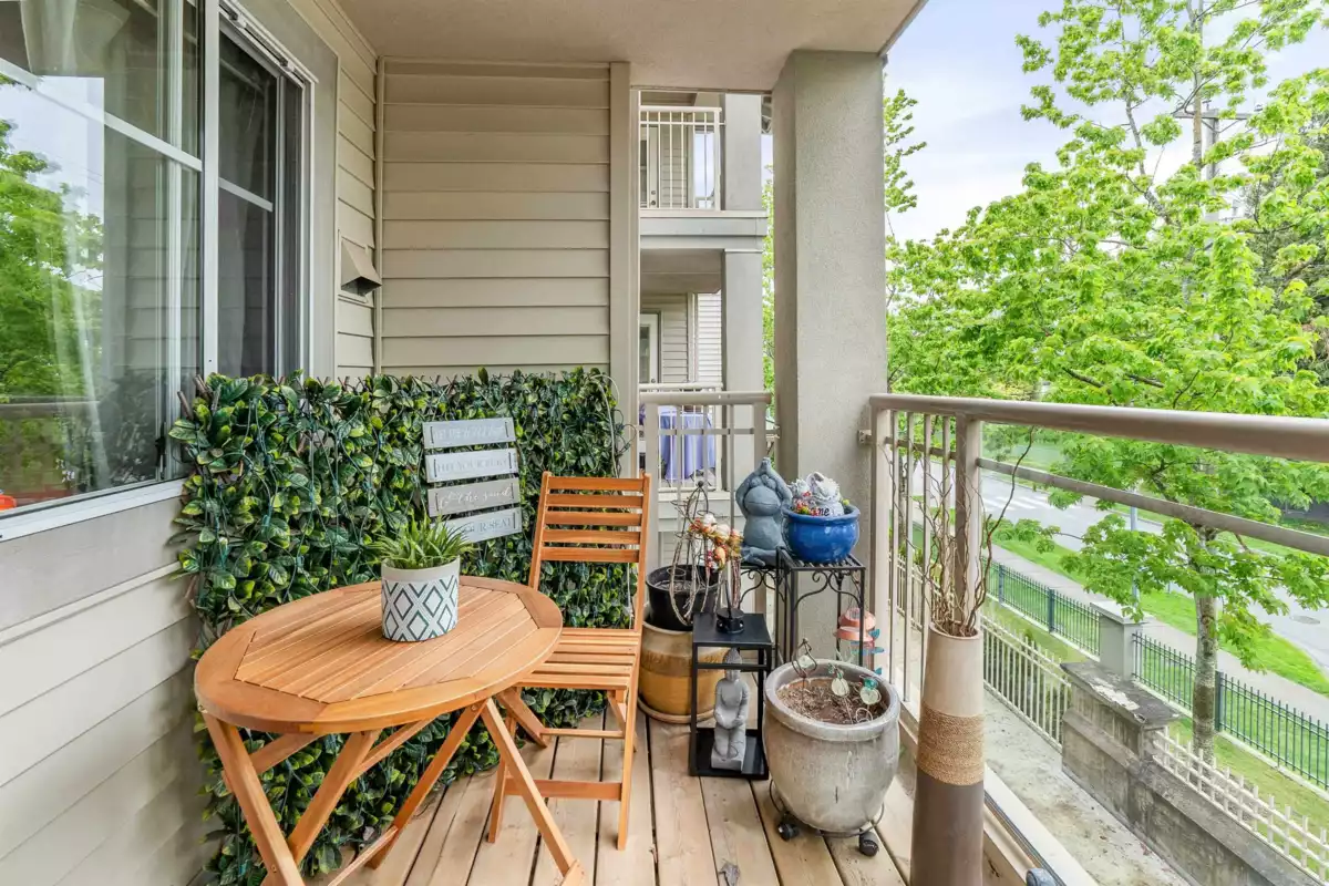 Walk-In Closet Photo of 216 8220 Jones Road, Richmond, BC