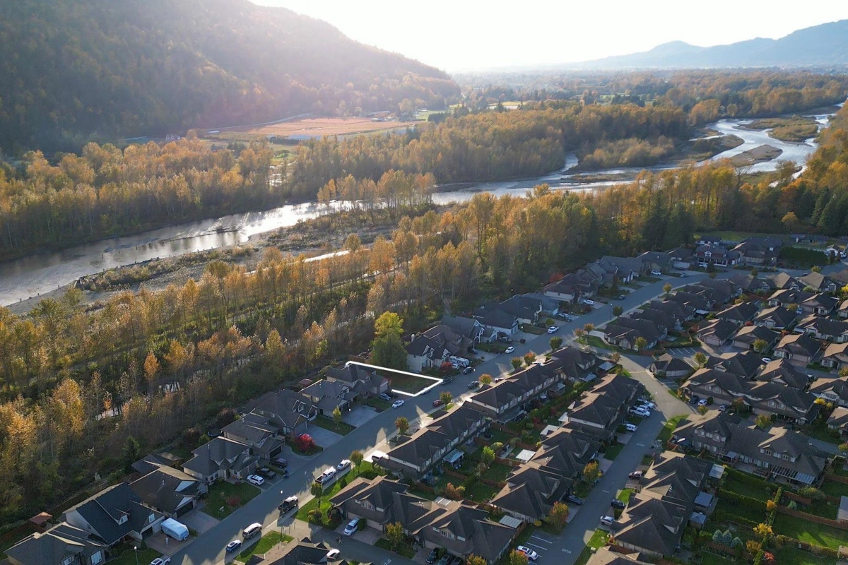 Breakfast Nook Photo of 44510 Mclaren Drive, Chilliwack, BC
