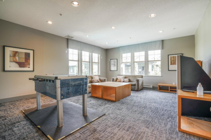 Entry Foyer Photo of 413 2988 Silver Springs Boulevard, Coquitlam, BC