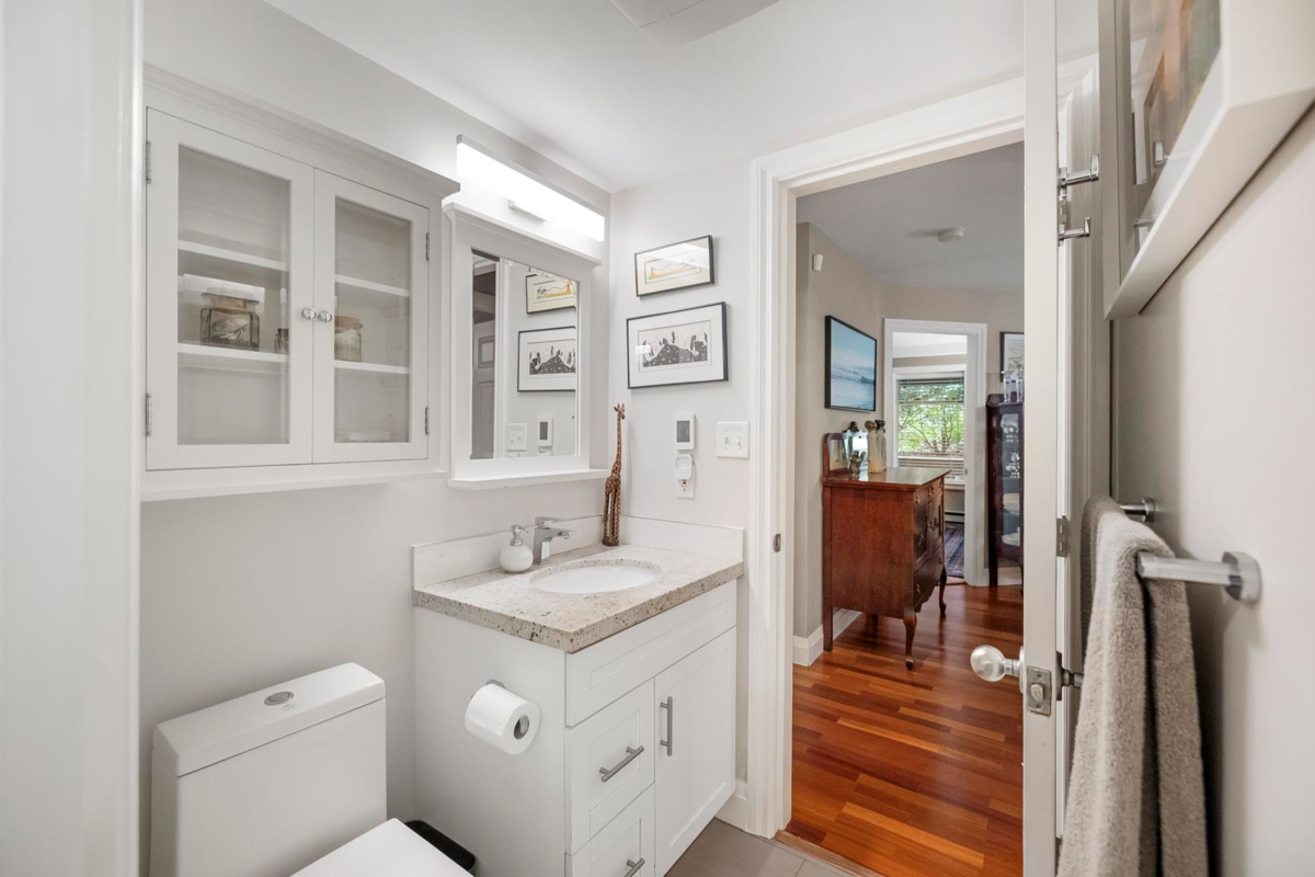 Aerial View of 103 828 Gilford Street, Vancouver, BC