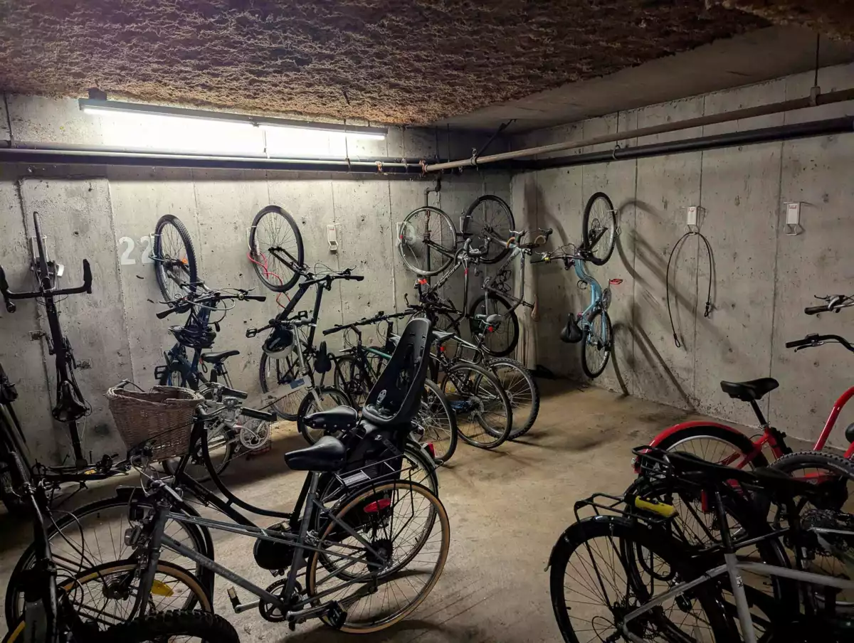 Fitness Center Photo Near 103 828 Gilford Street, Vancouver, BC