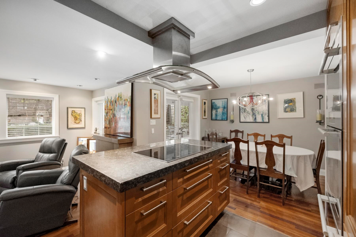 Guest Bathroom Photo of 103 828 Gilford Street, Vancouver, BC