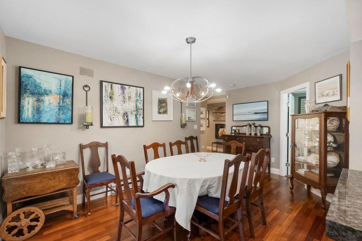 Primary Bathroom Photo of 103 828 Gilford Street, Vancouver, BC