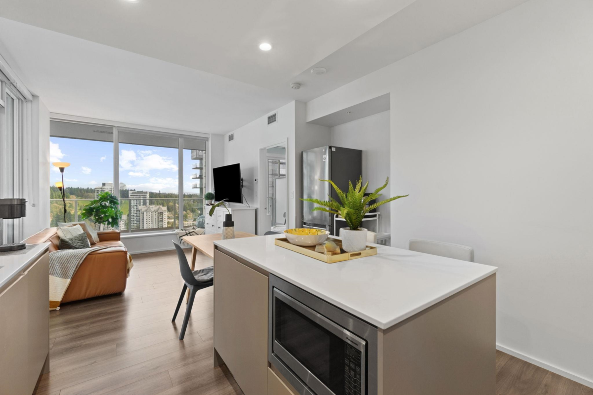 Kitchen Island Photo of 2801 3833 Evergreen Place, Burnaby, BC