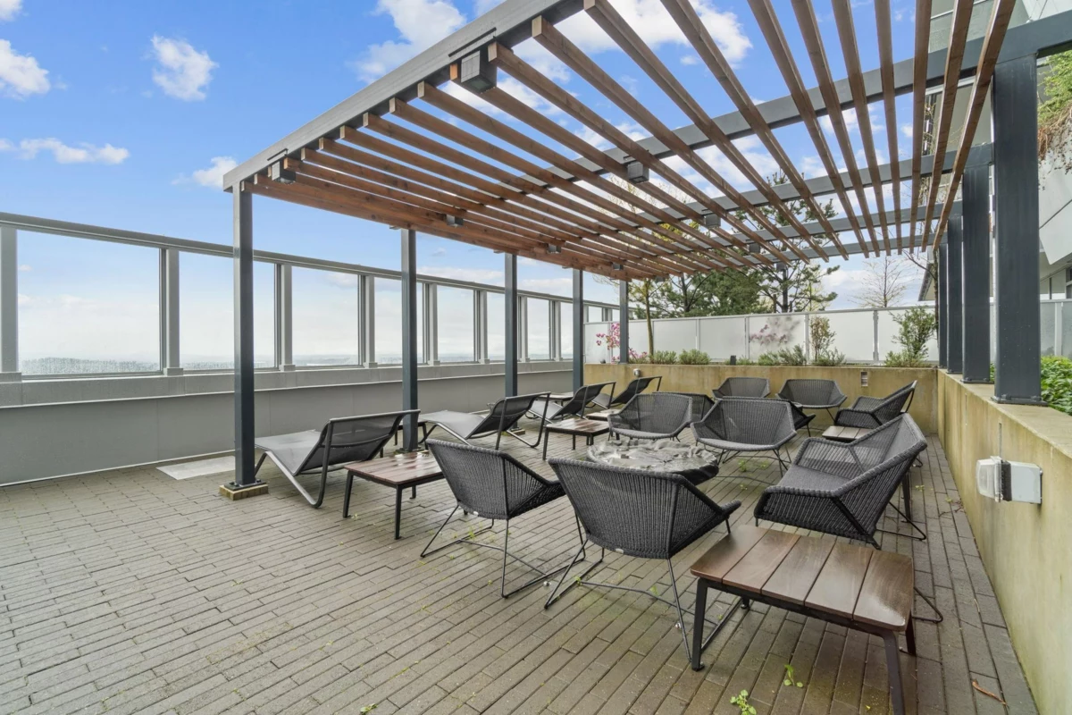 Swimming Pool Photo of 2801 3833 Evergreen Place, Burnaby, BC