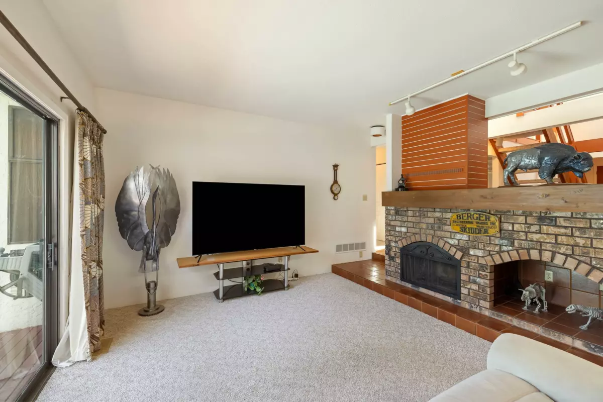 Basement Recreation Room Photo of 5757 Goldenrod Crescent, Delta, BC