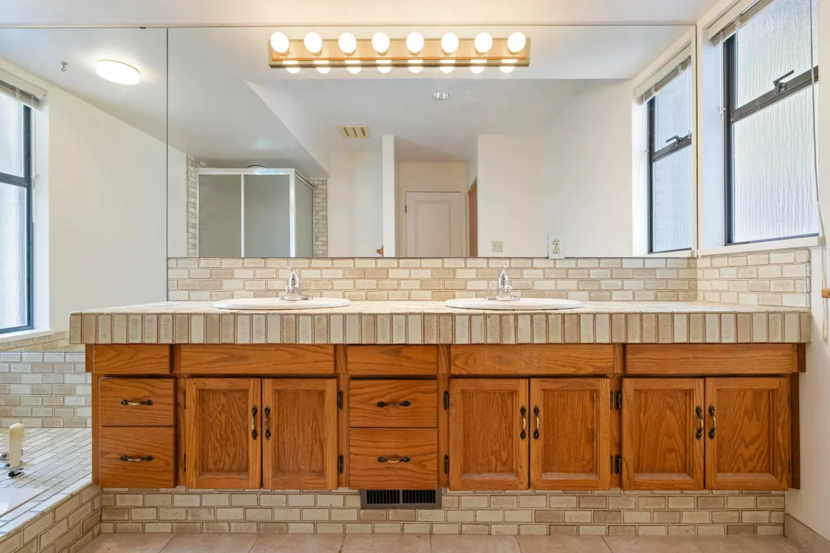Entry Foyer Photo of 5757 Goldenrod Crescent, Delta, BC
