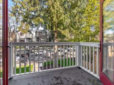 Entry Foyer Photo of 2566 W 2nd Avenue, Vancouver, BC