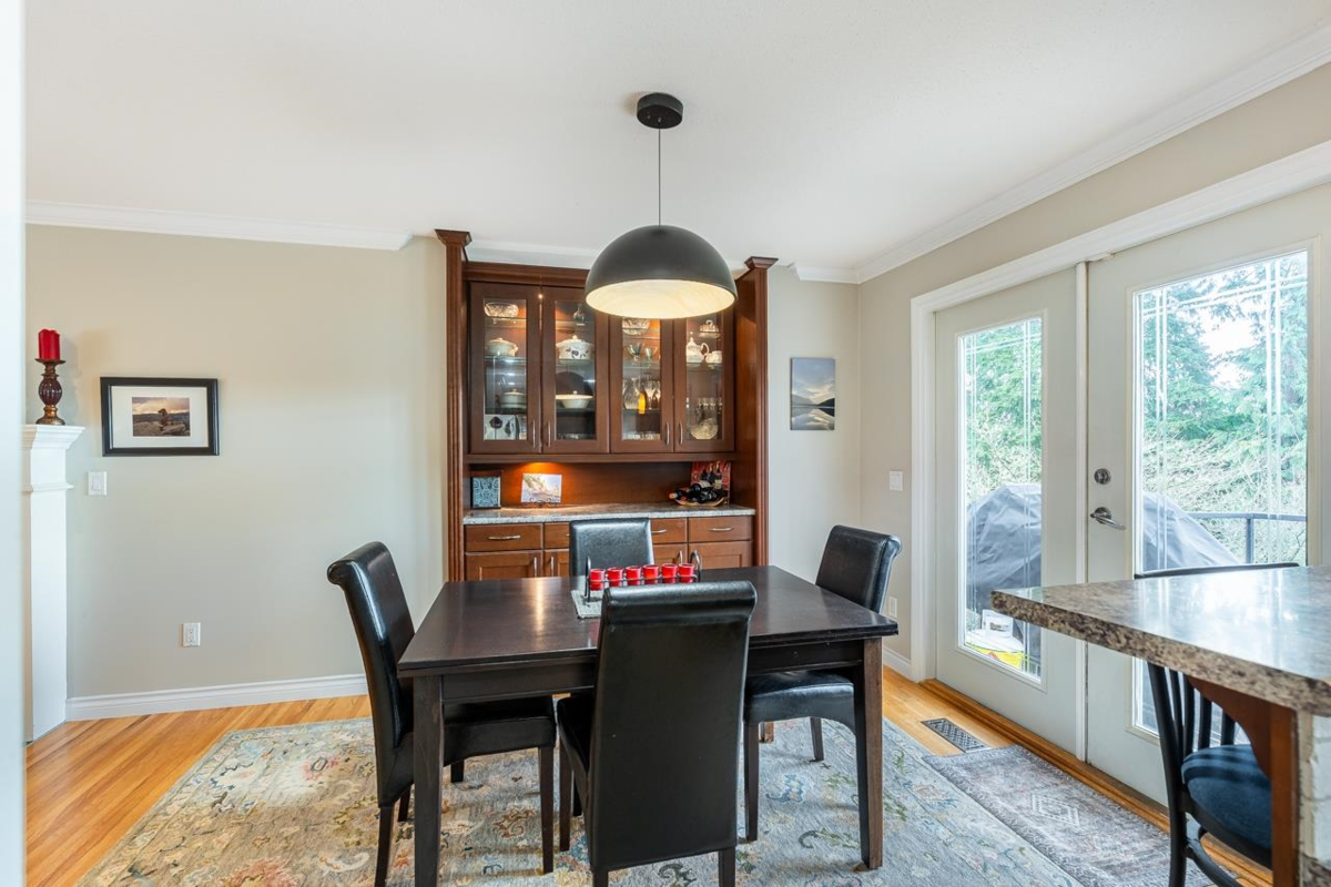 Kitchen Photo of 248 Harvard Drive, Port Moody, BC