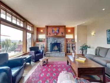 Breakfast Nook Photo of 6373 N Gale Avenue, Sechelt, BC
