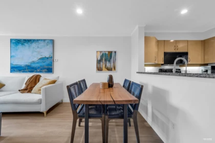 207 305 Lonsdale Avenue, North Vancouver, BC, North Vancouver — Apartment/Condo for sale