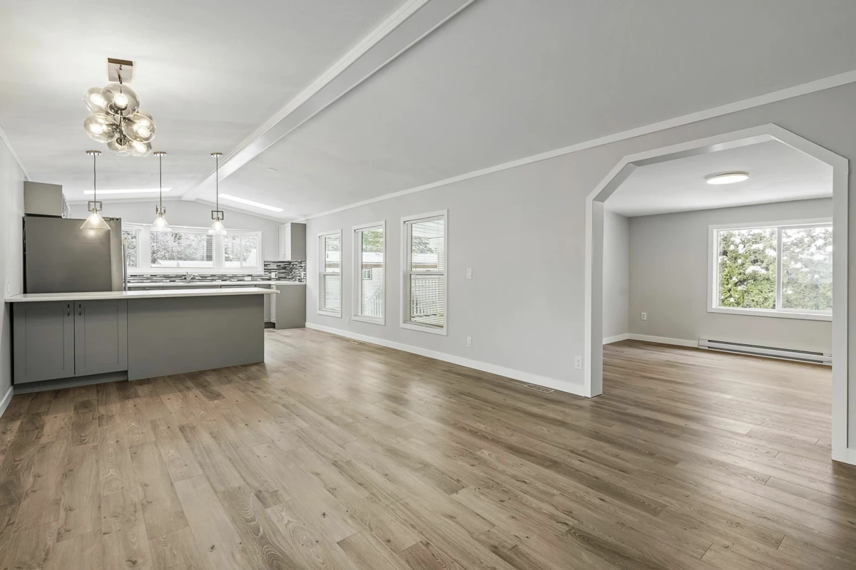 Family Room Photo of 30 65367 Kawkawa Lake Road, Hope, BC