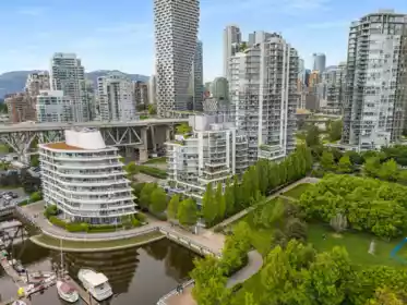 Aerial View of 605 633 Kinghorne Mews, Vancouver, BC