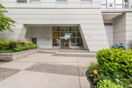 Outdoor Patio Photo of 605 633 Kinghorne Mews, Vancouver, BC