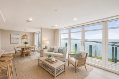 201 15097 Marine Drive, White Rock, BC, White Rock — Apartment/Condo for sale