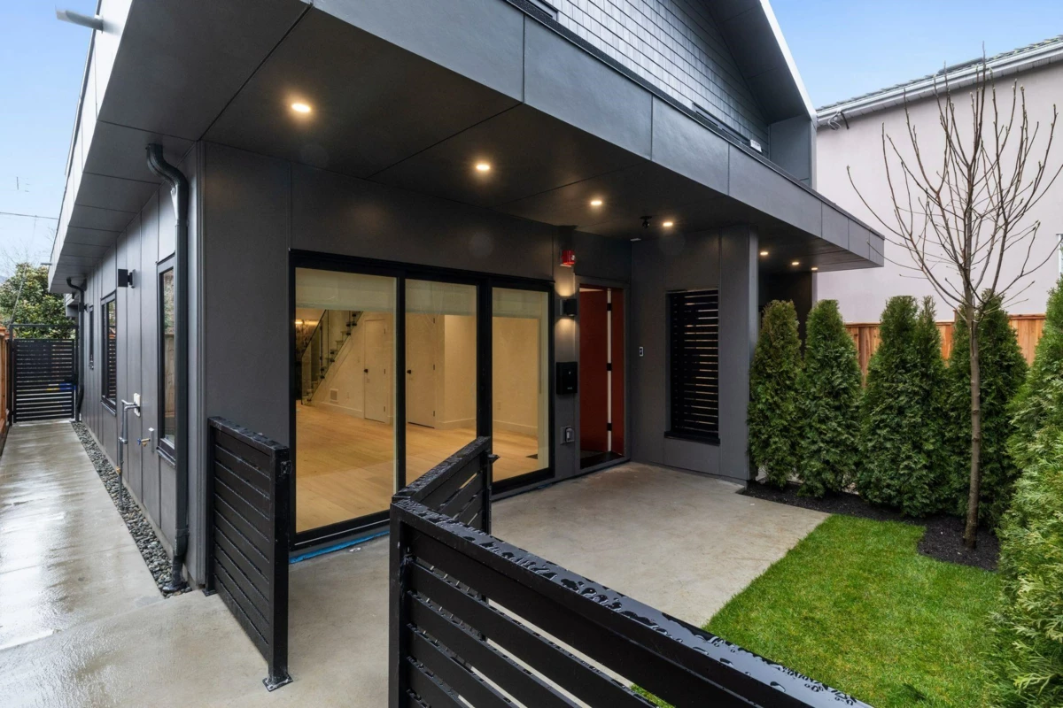 Exterior Rear Photo of 1 2539 Grant Street, Vancouver, BC