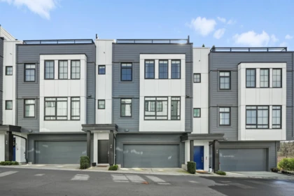 34 2075 Oak Meadows Drive, Surrey, BC, Surrey — Townhouse for sale