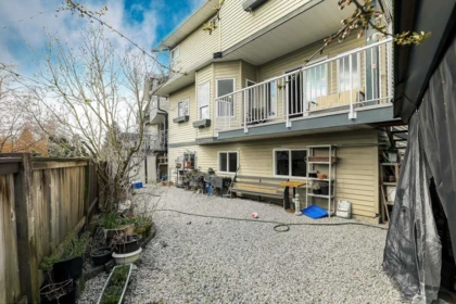 Outdoor Kitchen Photo of 20526 66a Avenue, Langley, BC