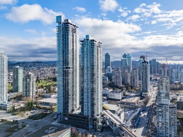 Fitness Center Photo Near 2202 2186 Gilmore Avenue, Burnaby, BC