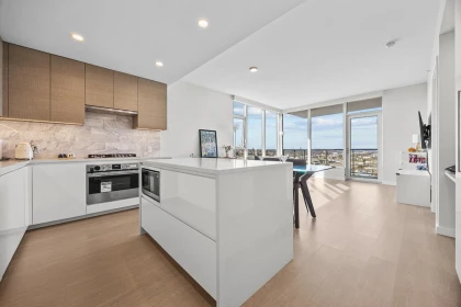 Kitchen Island Photo of 2202 2186 Gilmore Avenue, Burnaby, BC