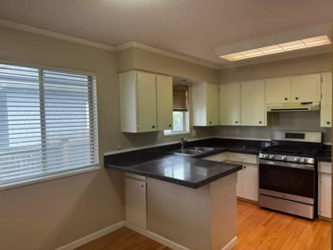 Kitchen Island Photo of 3491 Broadway Street, Richmond, BC