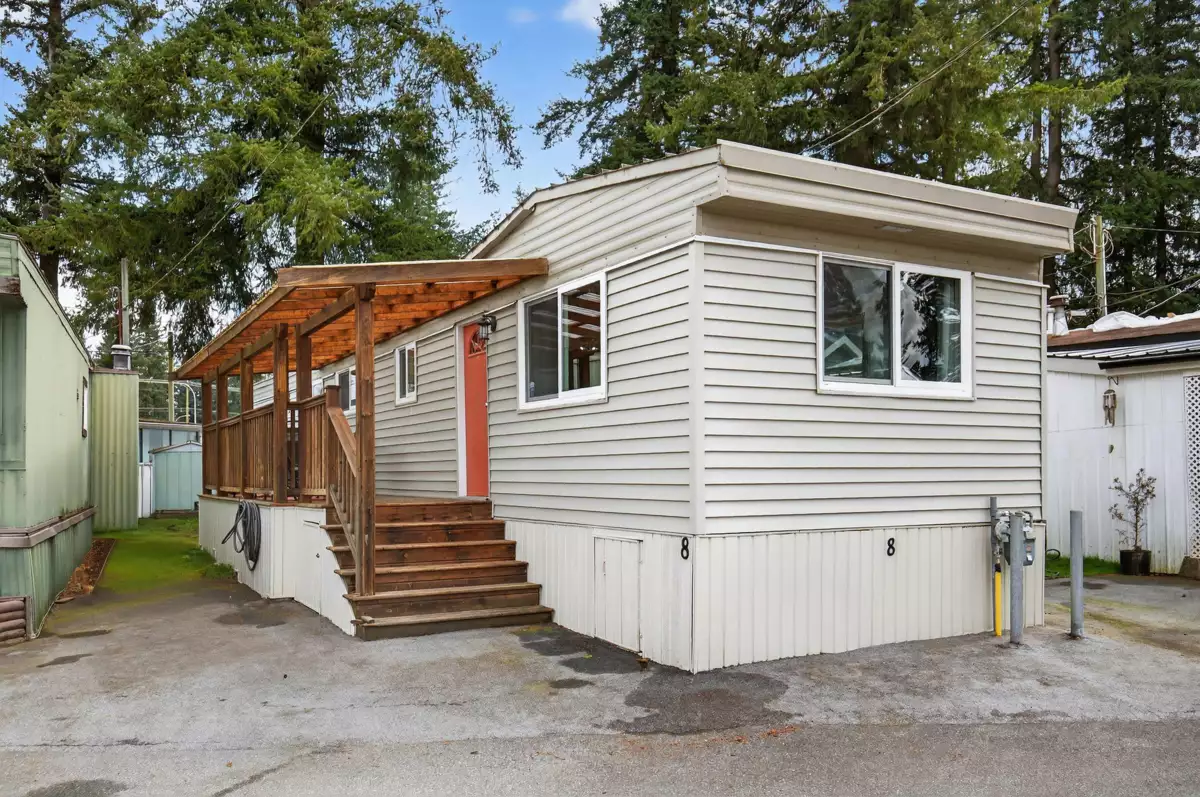 Exterior Rear Photo of 8 24330 Fraser Highway, Langley, BC
