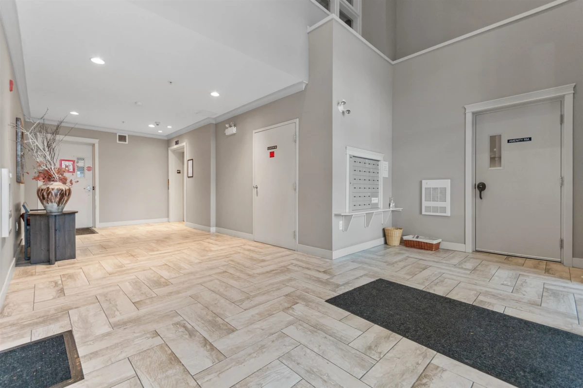 Family Room Photo of 104 45630 Spadina Avenue, Chilliwack, BC