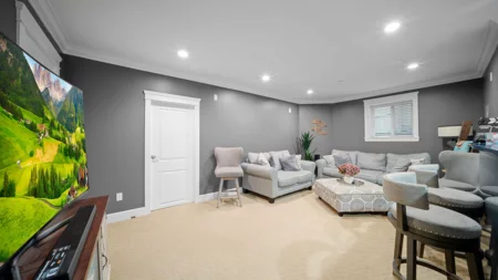 Basement Recreation Room Photo of 15038 70 Avenue, Surrey, BC