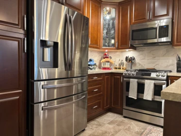 Kitchen Photo of 505 3535 146a Street, Surrey, BC