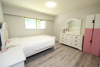 Guest Bathroom Photo of 485 Abbs Road, Gibsons, BC