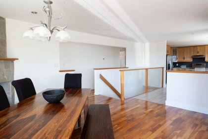Kitchen Island Photo of 485 Abbs Road, Gibsons, BC