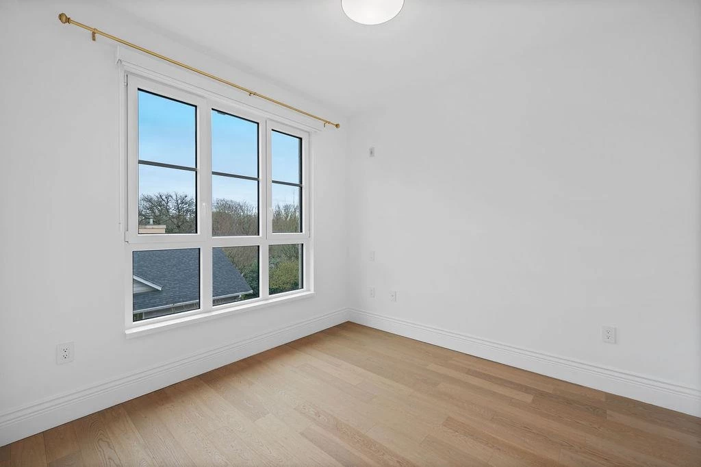Family Room Photo of 307 2096 W 47th Avenue, Vancouver, BC