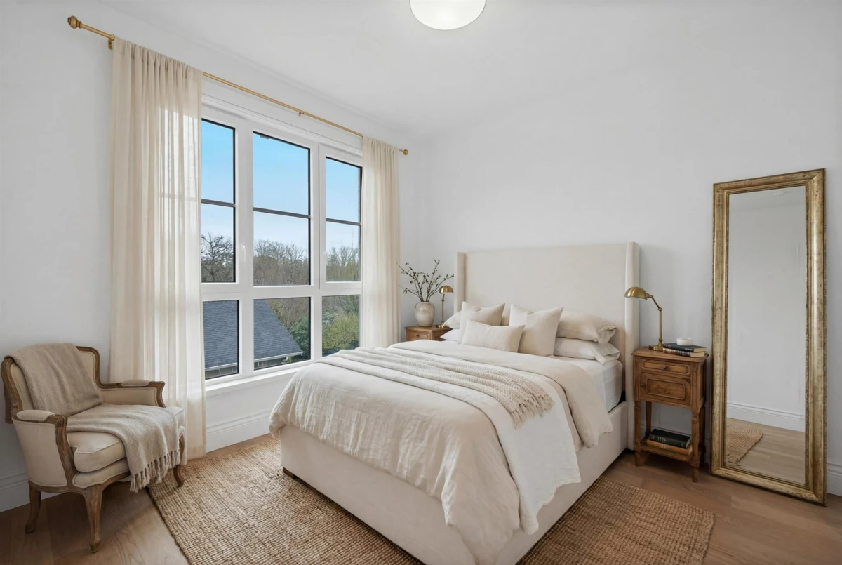Living Room Photo of 307 2096 W 47th Avenue, Vancouver, BC