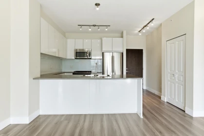 Kitchen Photo of 505 1152 Windsor Mews, Coquitlam, BC