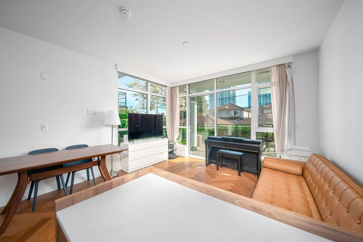 Family Room Photo of 106 458 W 63rd Avenue, Vancouver, BC