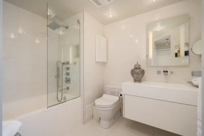 Entry Foyer Photo of 505 1201 Marinaside Crescent, Vancouver, BC