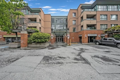 PH05 223 Mountain Highway, North Vancouver, BC, North Vancouver — Apartment/Condo for sale