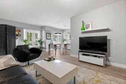 303 1322 Martin Street, White Rock, BC, White Rock — Apartment/Condo for sale