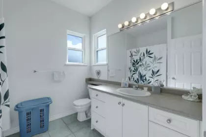 Primary Bathroom Photo of 19590 Shingle Bolt Crescent, Pitt Meadows, BC