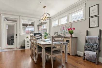 Breakfast Nook Photo of 2 45154 Nicomen Crescent, Chilliwack, BC