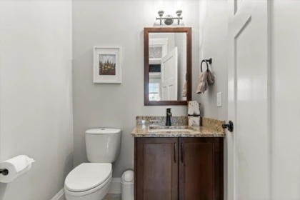 Mudroom Photo of 2 45154 Nicomen Crescent, Chilliwack, BC