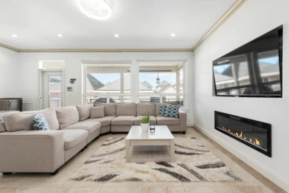 Breakfast Nook Photo of 5883 131a Street, Surrey, BC