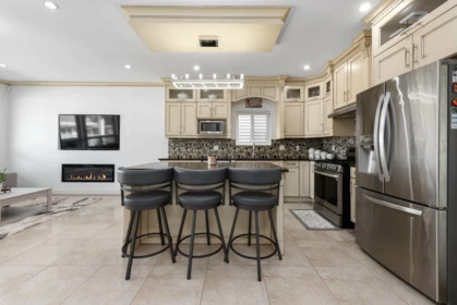 Kitchen Photo of 5883 131a Street, Surrey, BC
